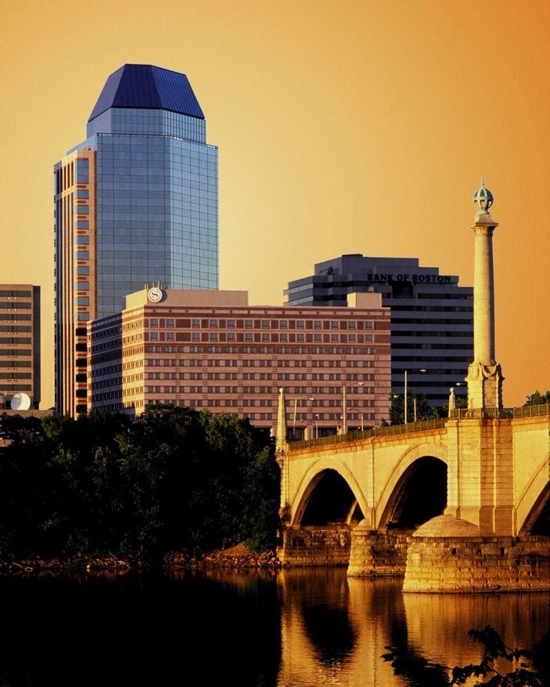 Sheraton Springfield Monarch Place Hotel Esterno foto