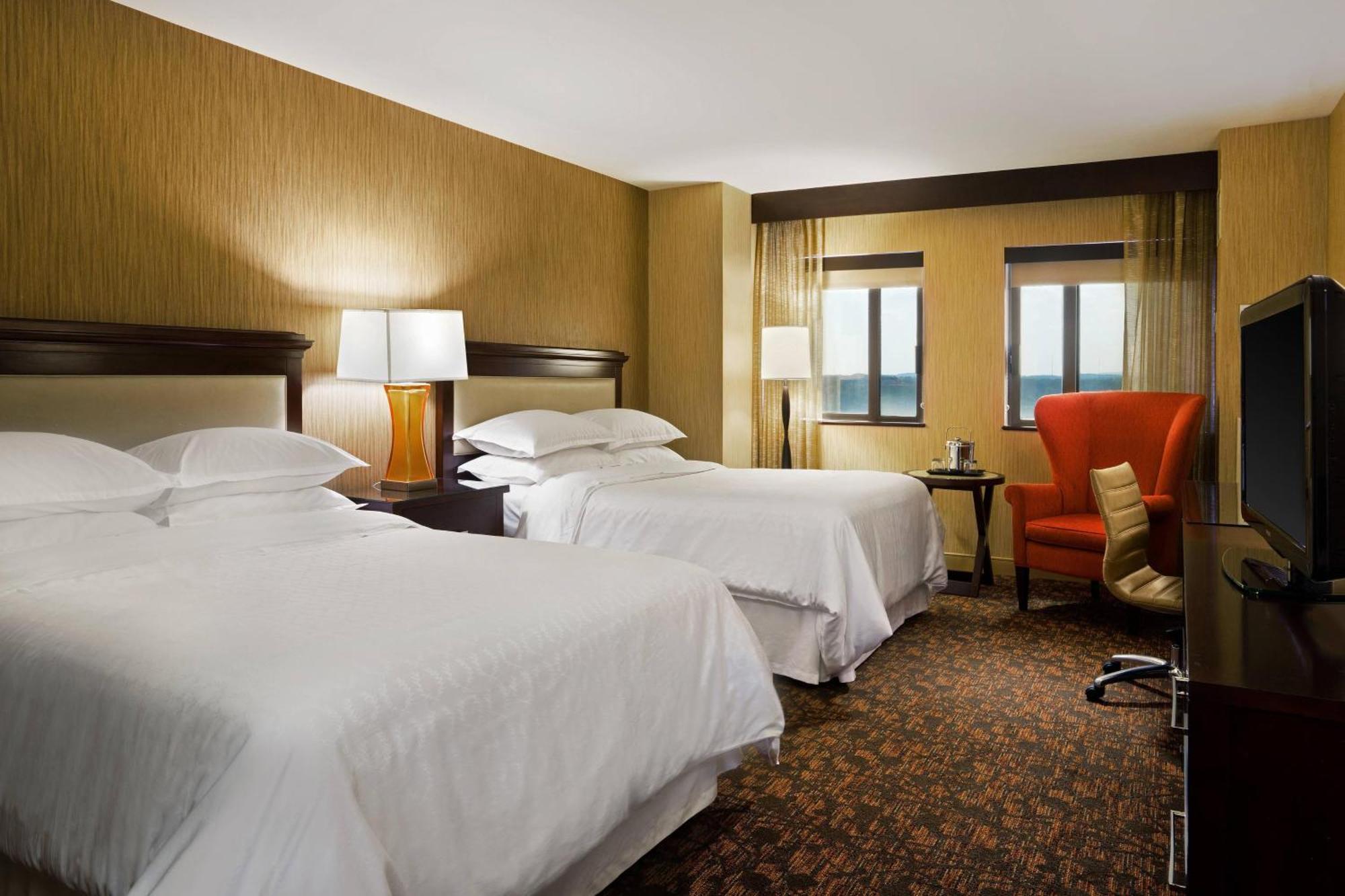 Sheraton Springfield Monarch Place Hotel Esterno foto